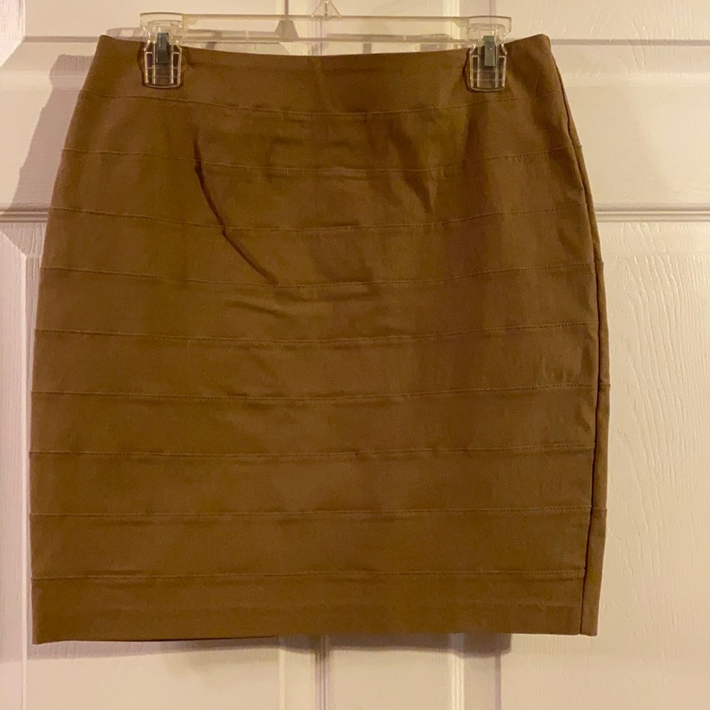 Cute Beige skirt